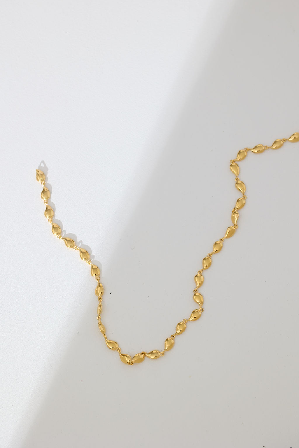 Tear Drop Chain Necklace