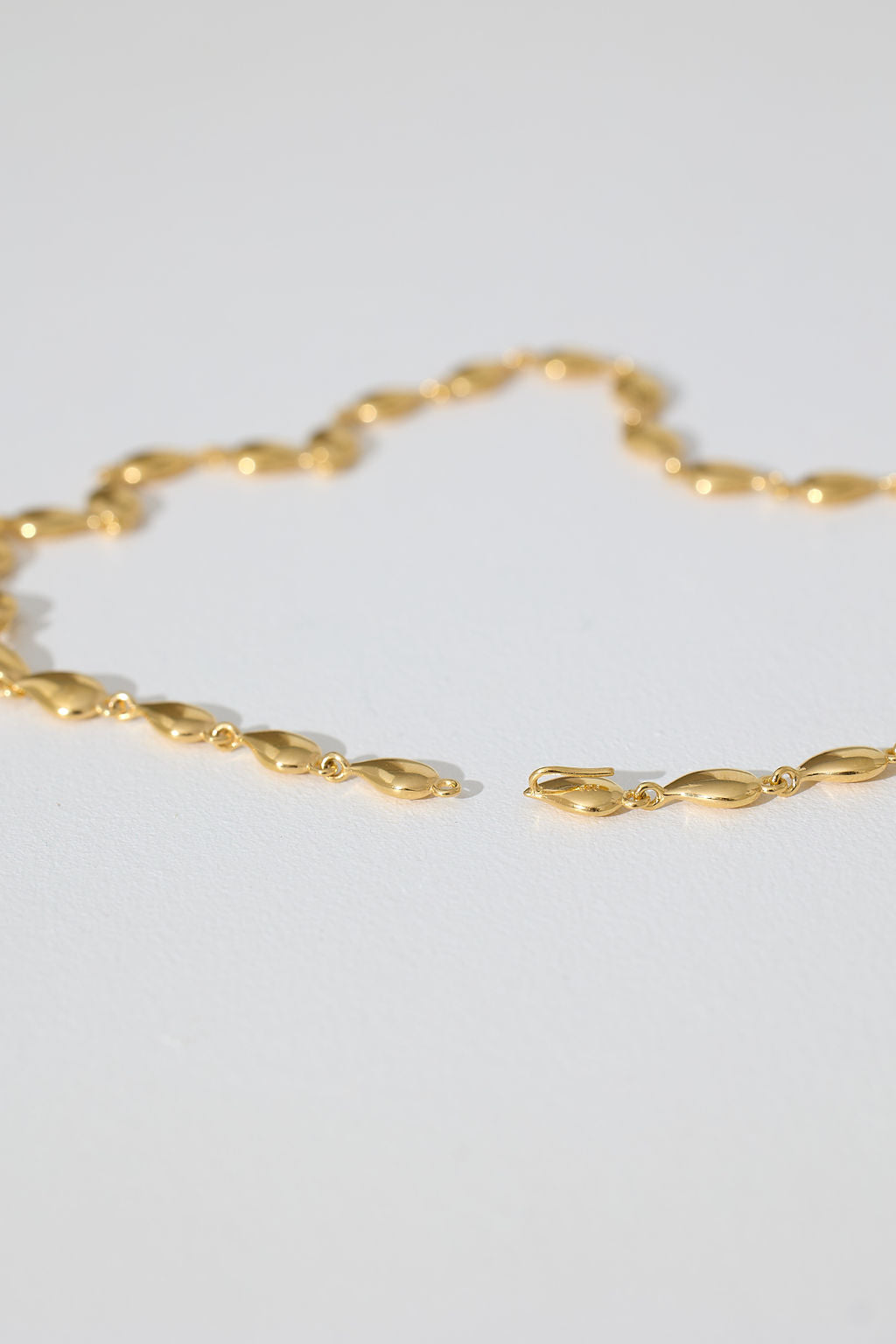 Tear Drop Chain Necklace